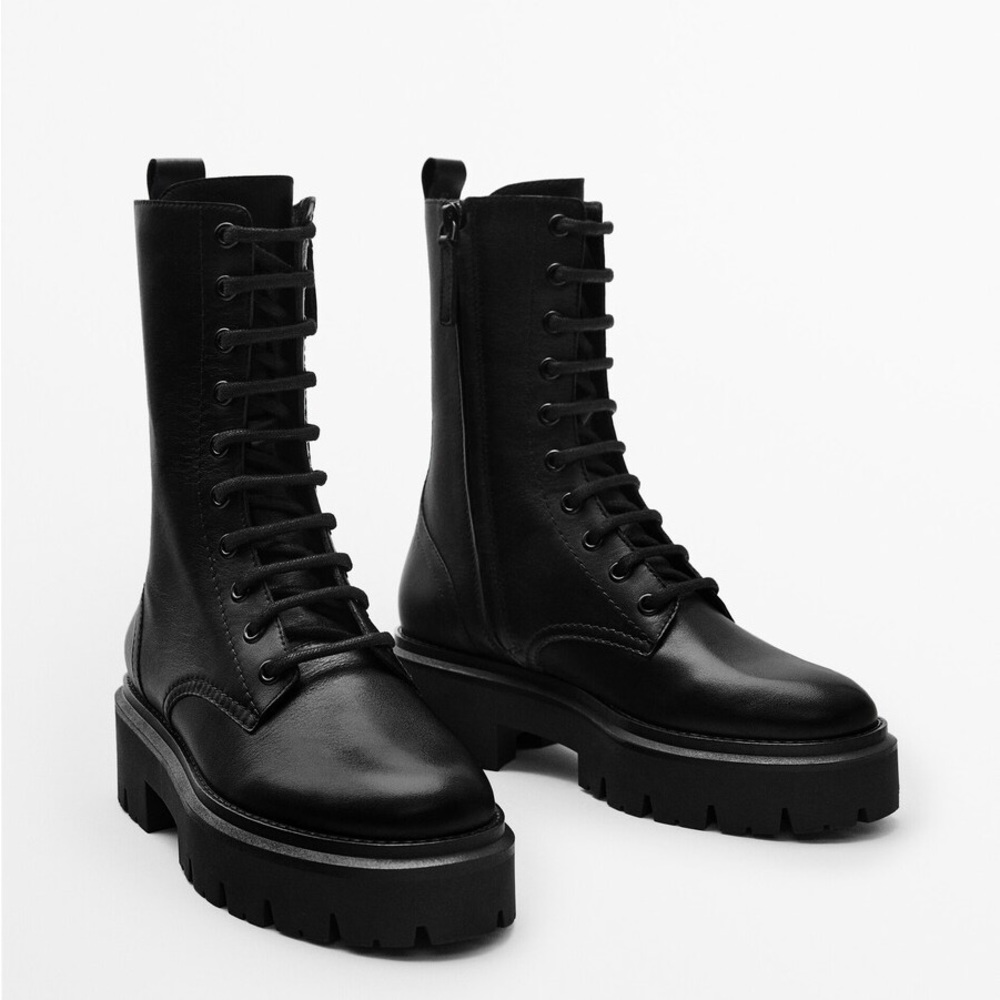 Massimo Dutti leather lace up boots with track / Lug sole